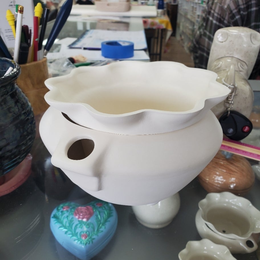 Planter Violet pot Large Gar.J398 A Little Hobby Ceramics Studio